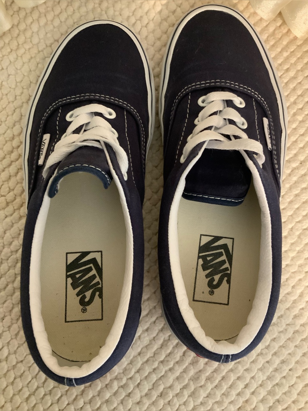 VANS - Picture 12 of 12